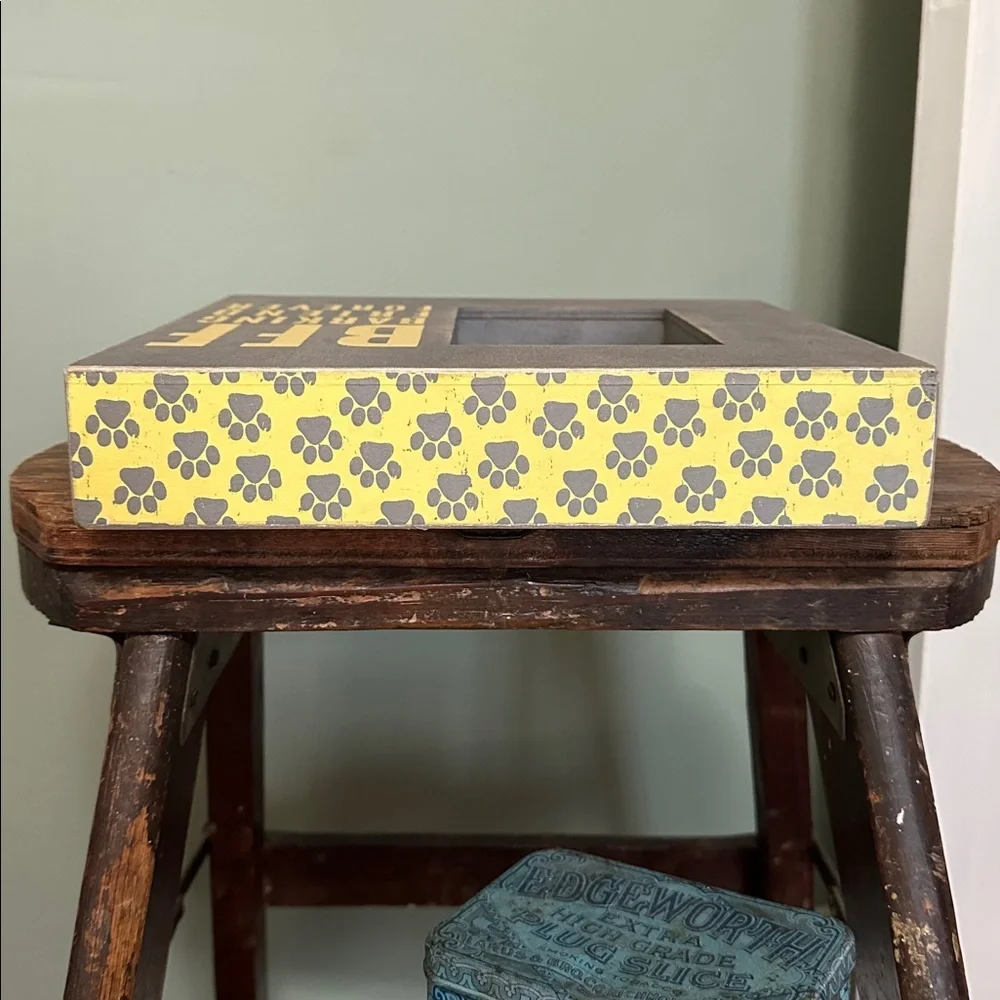 Designs by Kathy Gray and Yellow 'BFF Barking Friend Forever' Photo Frame